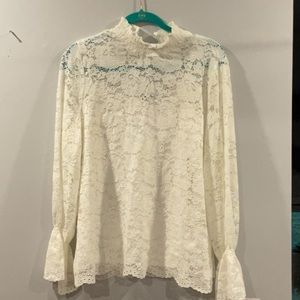 Gorgeous winter white lace top